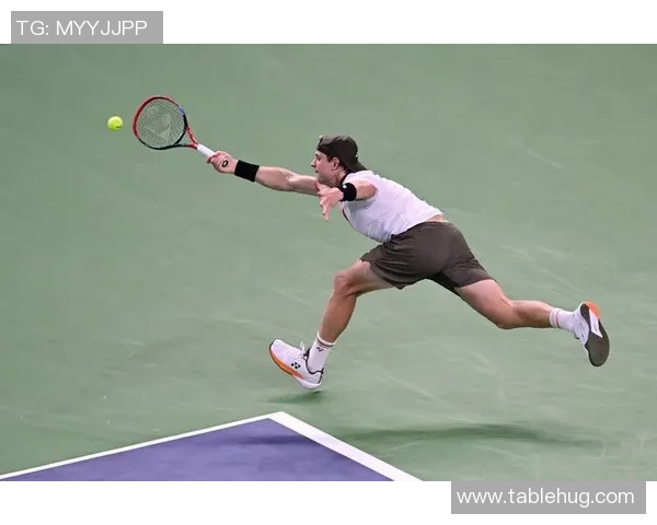 上海网球队在世界锦标赛中的默契配合与战术分析