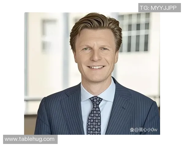 荷兰足球明星鲁本的辉煌历程与未来展望