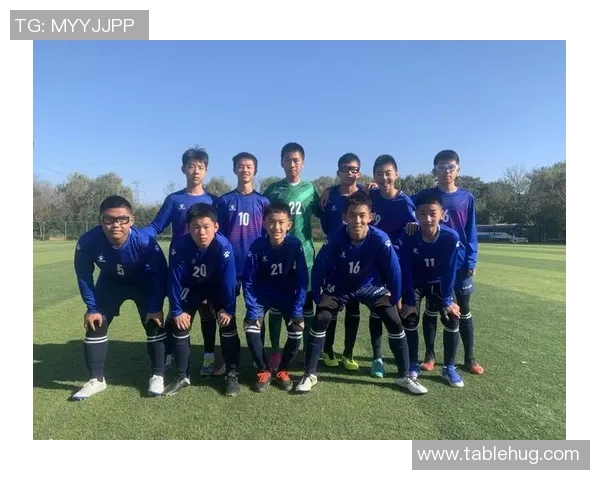 赛后分析:上海足球队与西安足球队的表现与状态对比探讨 赛后分析:上海足球队与西安足球队的表现与状态对比探讨