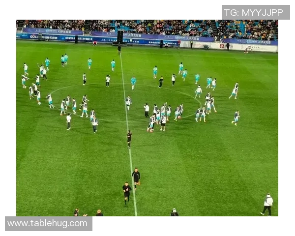 足球明星激烈言辞集锦高清图赏析展现球场激情与个性风采