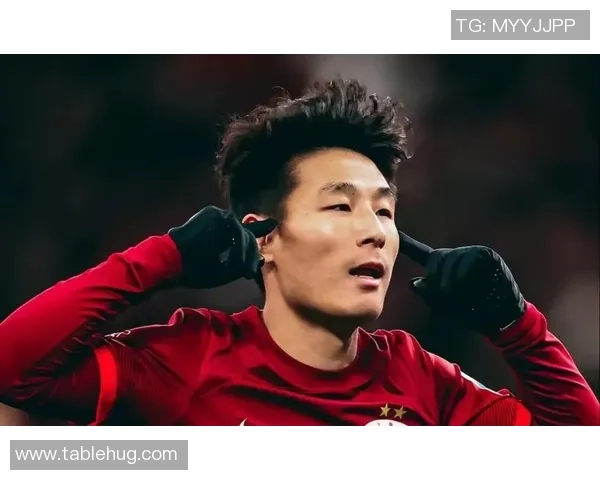 足球明星武磊高清照片展示他的风采与魅力让我们一起感受足球的激情与梦想 足球明星武磊高清照片展示他的风采与魅力让我们一起感受足球的激情与梦想